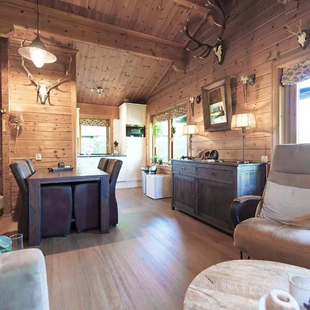 De 5 Platanen 펜션 *